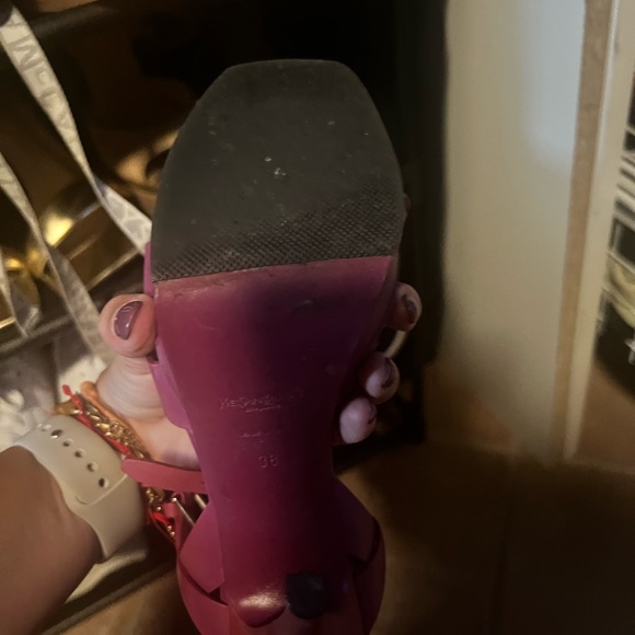 Ysl pre loved tributes color magenta! Size 38 - Picture 10 of 10